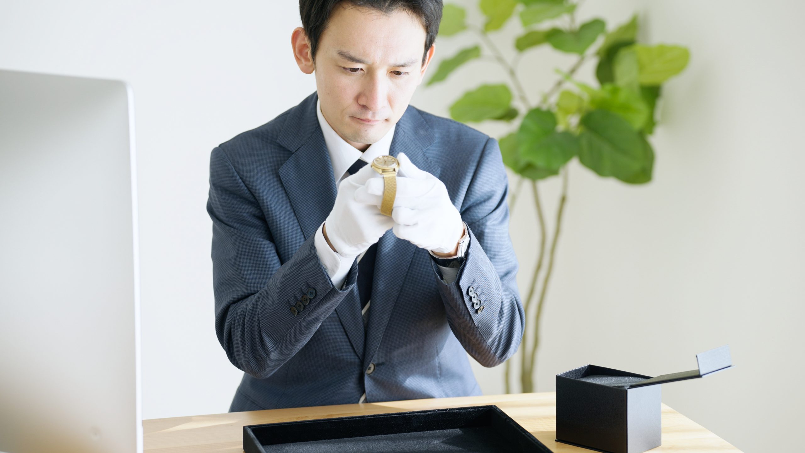 まりりん様ご確認用 ロレックスの裏蓋に刻印がない理由とは｜偽物の見分け方も徹底解説