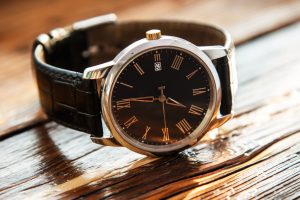 ブレゲ針とブレゲ数字とは？高級時計に込められた歴史と技術を解説