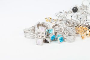 ブルガリ セルペンティの魅力とは？蛇モチーフが輝くラグジュアリーコレクションを徹底解説