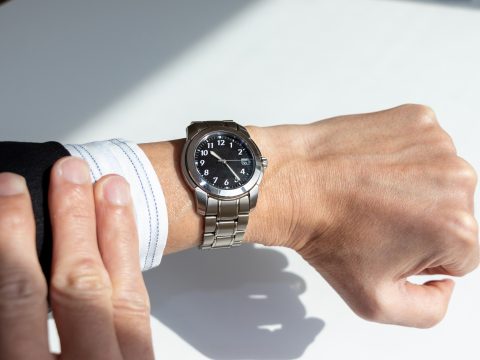 ヴァシュロン・コンスタンタンの腕時計オーヴァーシーズデュアルタイムの魅力とは？おすすめモデルも紹介