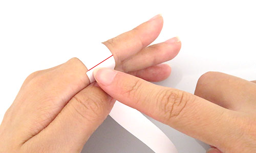 STEP2 Wrap it around your finger